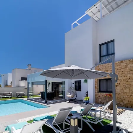 Villa Luxury With Private Pool & Solarium