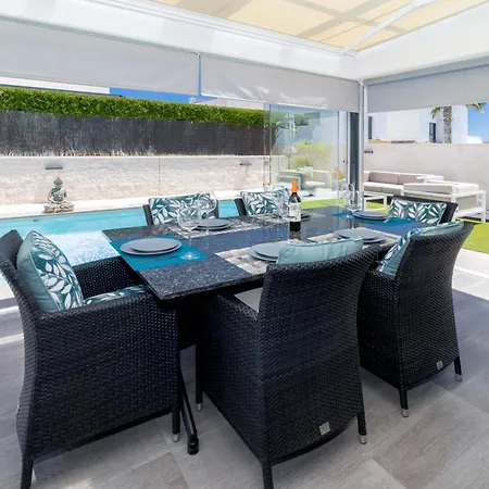 Luxury With Private Pool & Solarium *
