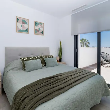 Luxury With Private Pool & Solarium Villa