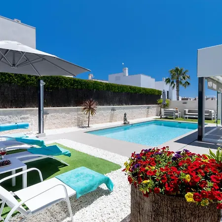 Villa Luxury With Private Pool & Solarium