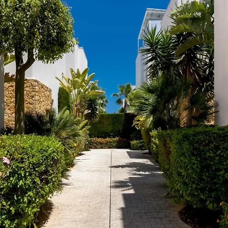 Luxury With Private Pool & Solarium Villa *